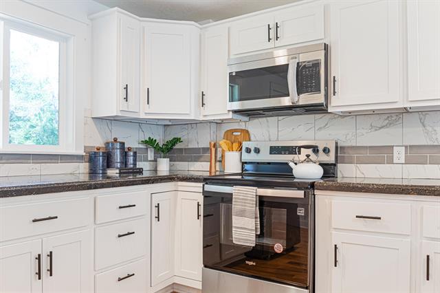 Builiding view forty six for 1050 Wicker, Stanton, MI. 48888