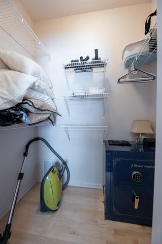 Builiding view fifty eight for 2222 Stonebridge, Ann Arbor, MI. 48108