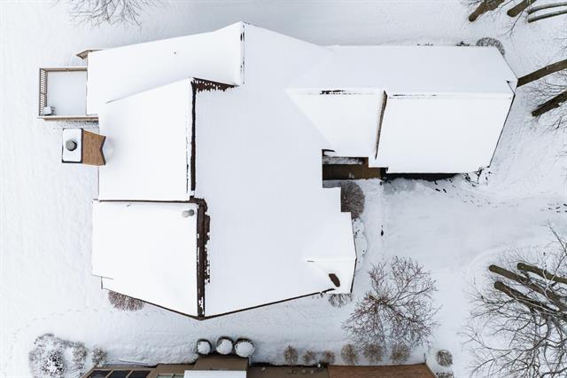 Builiding view fifty four for 2222 Stonebridge, Ann Arbor, MI. 48108