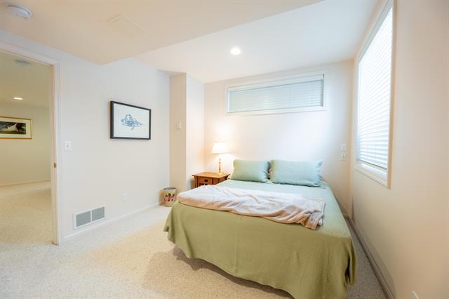 Builiding view forty for 2222 Stonebridge, Ann Arbor, MI. 48108