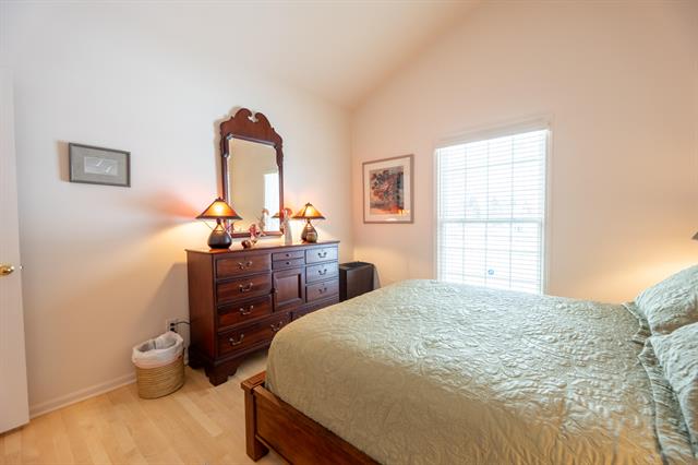 Builiding view thirty one for 2222 Stonebridge, Ann Arbor, MI. 48108