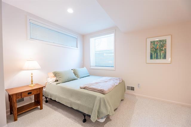 Builiding view thirty seven for 2222 Stonebridge, Ann Arbor, MI. 48108