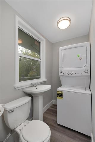 Builiding view fourteen for 5999 Fischer, Detroit, MI. 48213