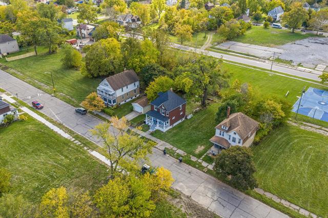 Builiding view thirty two for 5999 Fischer, Detroit, MI. 48213