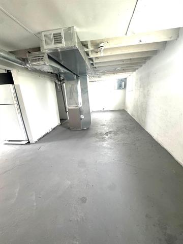 Builiding view twenty six for 5999 Fischer, Detroit, MI. 48213