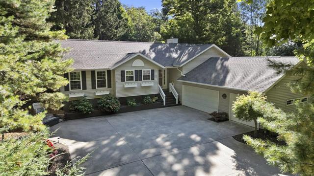 front view for 477 S Union Street, Douglas, Mi. 49406