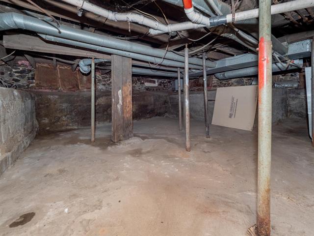 Builiding view forty two for 935 Osborne, Kalamazoo, MI. 49001