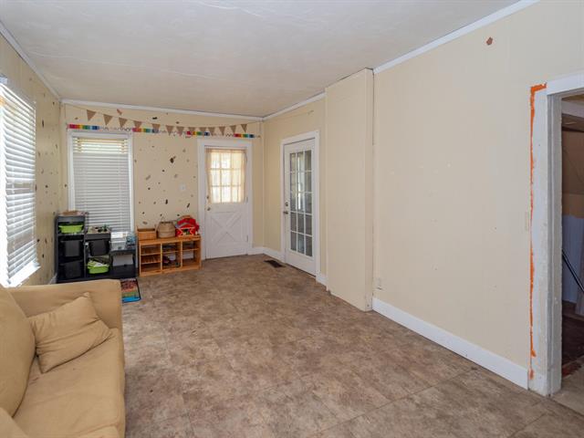 Builiding view forty for 935 Osborne, Kalamazoo, MI. 49001