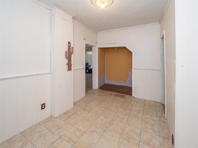 Builiding view thirty six for 935 Osborne, Kalamazoo, MI. 49001