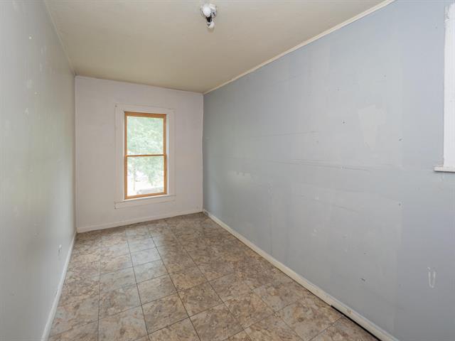 Builiding view twenty for 935 Osborne, Kalamazoo, MI. 49001