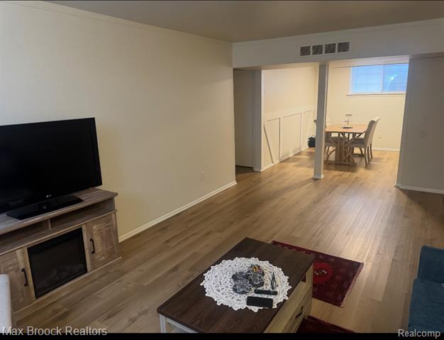 Builiding view six for 8251 Denwood # 2, Sterling Heights, MI. 48312