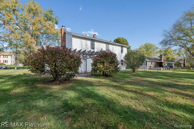 Builiding view forty six for 1283 Woodnoll, Flint, MI. 48507