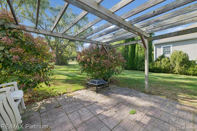 Builiding view forty for 1283 Woodnoll, Flint, MI. 48507