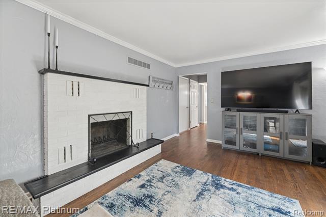 Builiding view thirteen for 1283 Woodnoll, Flint, MI. 48507