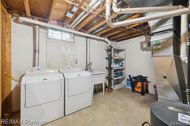 Builiding view thirty nine for 1283 Woodnoll, Flint, MI. 48507