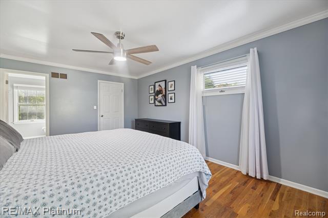 Builiding view thirty one for 1283 Woodnoll, Flint, MI. 48507