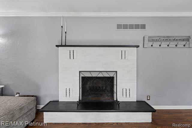 Builiding view twelve for 1283 Woodnoll, Flint, MI. 48507