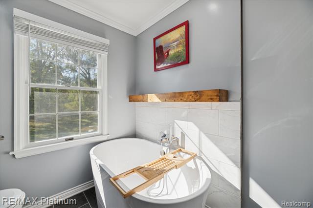 Builiding view twenty eight for 1283 Woodnoll, Flint, MI. 48507