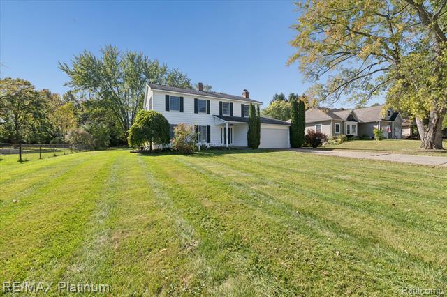 Builiding view two for 1283 Woodnoll, Flint, MI. 48507