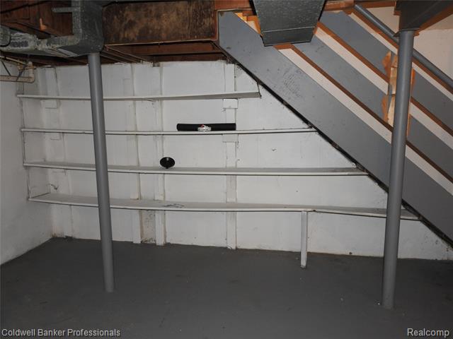 Builiding view twenty two for 5919 Western, Flint, MI. 48506