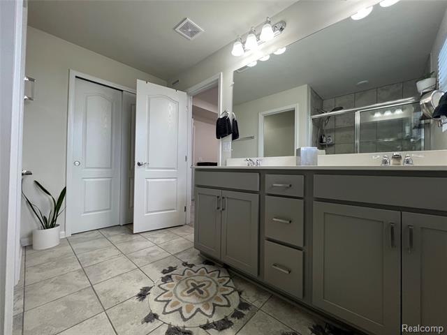 Builiding view seventeen for 1436 Arcadia, Milford, MI. 48381