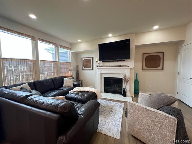 Builiding view ten for 1436 Arcadia, Milford, MI. 48381