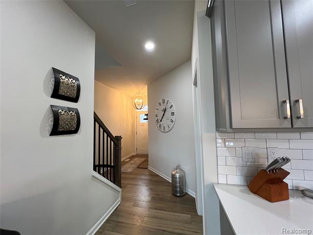 Builiding view two for 1436 Arcadia, Milford, MI. 48381