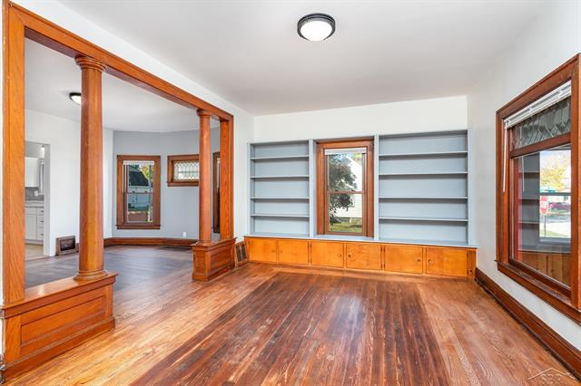 Builiding view two for 1000 Florence, Bay City, MI. 48706