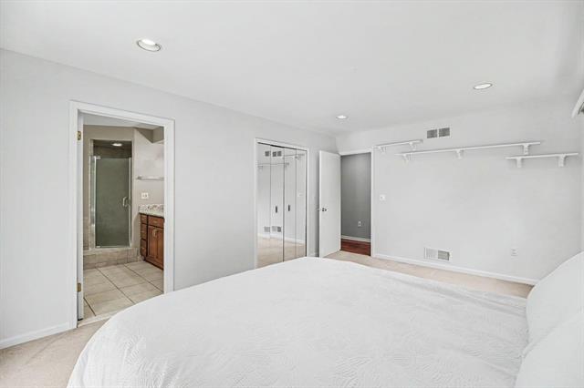 Builiding view eleven for 5635 Stanhope, West Bloomfield, MI. 48322
