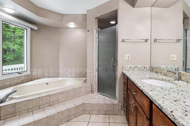 Builiding view twelve for 5635 Stanhope, West Bloomfield, MI. 48322