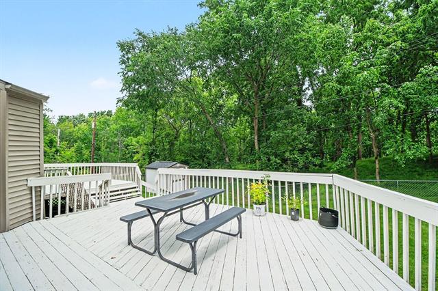 Builiding view twenty two for 5635 Stanhope, West Bloomfield, MI. 48322