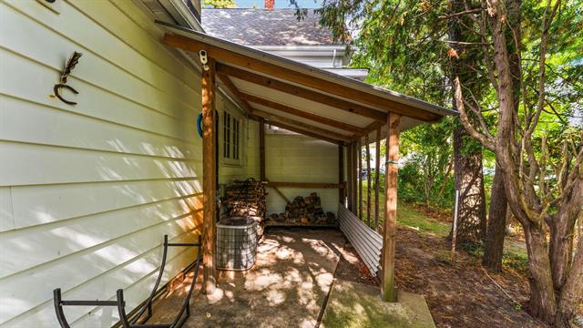 Builiding view thirty five for 116 Currier, Clinton, MI. 49236