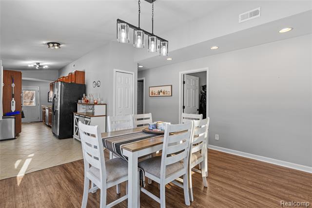 Builiding view seven for 6311 Sidney, Brighton, MI. 48116