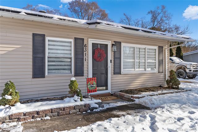 Builiding view thirty one for 6311 Sidney, Brighton, MI. 48116