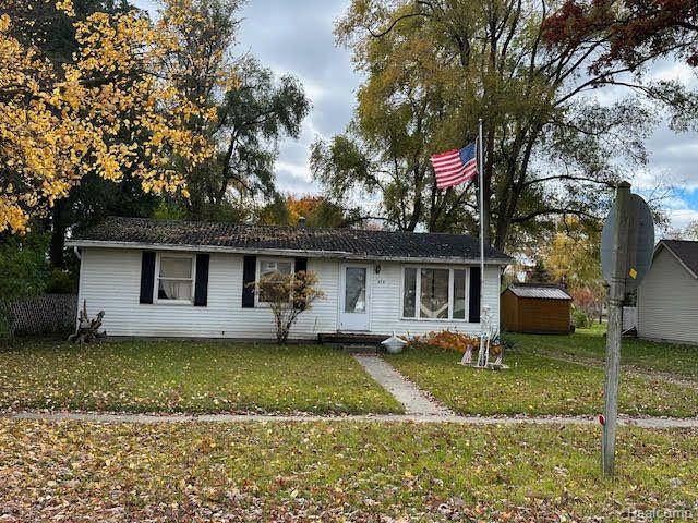 front view for 829 Brady Street, Chesaning, Mi. 48616