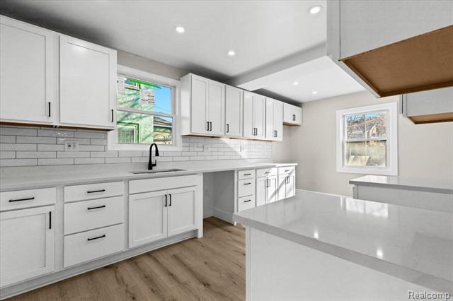 Builiding view six for 17360 Greenlawn, Detroit, MI. 48221