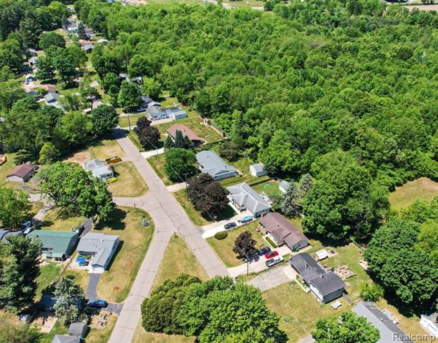 Builiding view fourteen for 413 Alvena, Battle Creek, MI. 49017