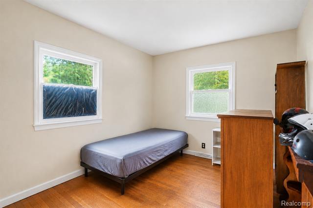 Builiding view seven for 413 Alvena, Battle Creek, MI. 49017