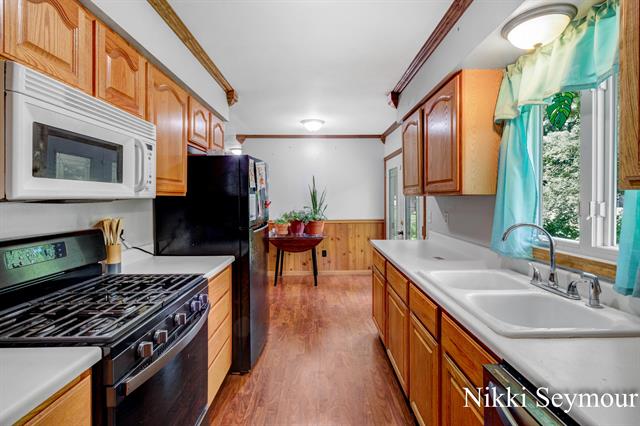 Builiding view fourteen for 7717 Carefree, Whitehall, MI. 49461