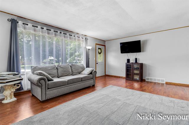 Builiding view one for 7717 Carefree, Whitehall, MI. 49461