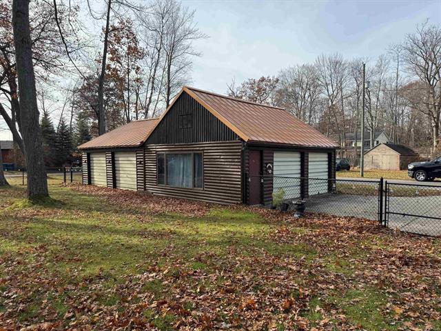 Builiding view five for 3657 Houghton Lake, Houghton Lake, MI. 48629