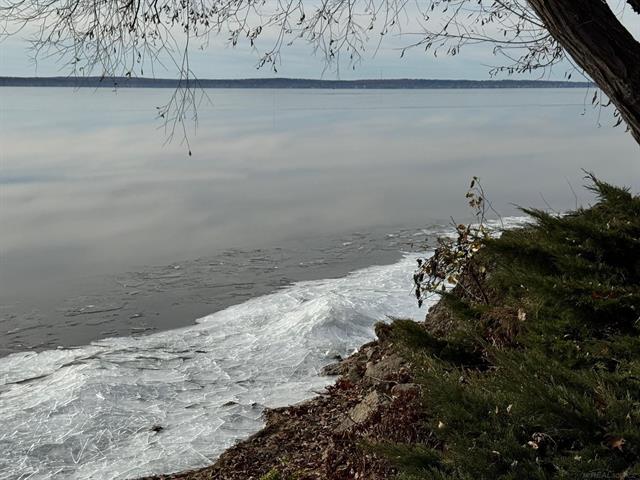 Builiding view forty seven for 3657 Houghton Lake, Houghton Lake, MI. 48629