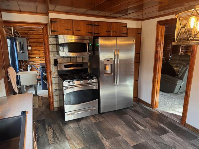 Builiding view twenty nine for 3657 Houghton Lake, Houghton Lake, MI. 48629