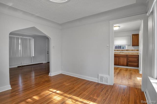 Builiding view eleven for 9635 Appoline, Detroit, MI. 48227