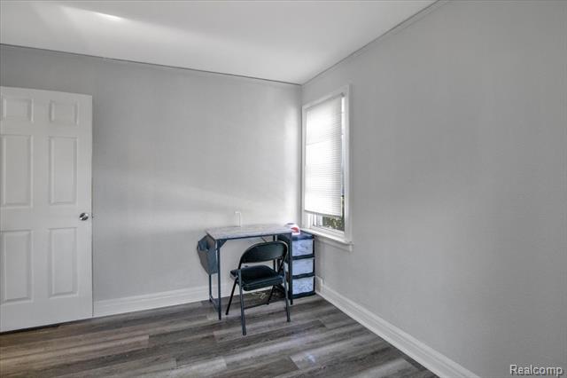 Builiding view seventeen for 9635 Appoline, Detroit, MI. 48227