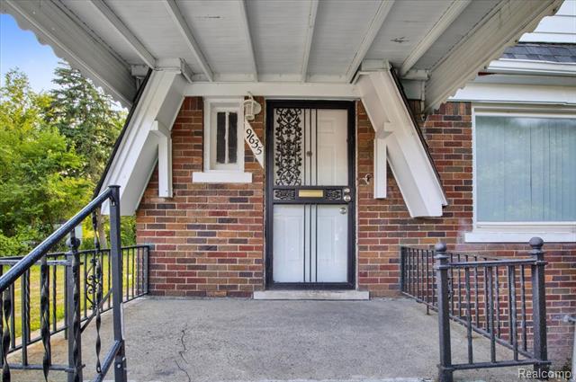 Builiding view six for 9635 Appoline, Detroit, MI. 48227