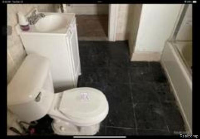 Builiding view sixteen for 2291 Tuxedo, Detroit, MI. 48206