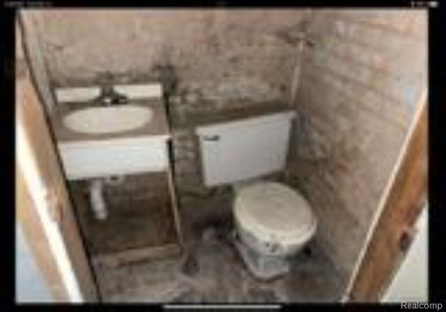 Builiding view ten for 2291 Tuxedo, Detroit, MI. 48206