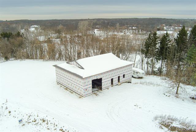 Builiding view nine for 9525 Hegel, Goodrich, MI. 48438