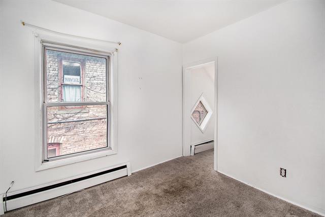 Builiding view eighteen for 1559 Coit, Grand Rapids, MI. 49505